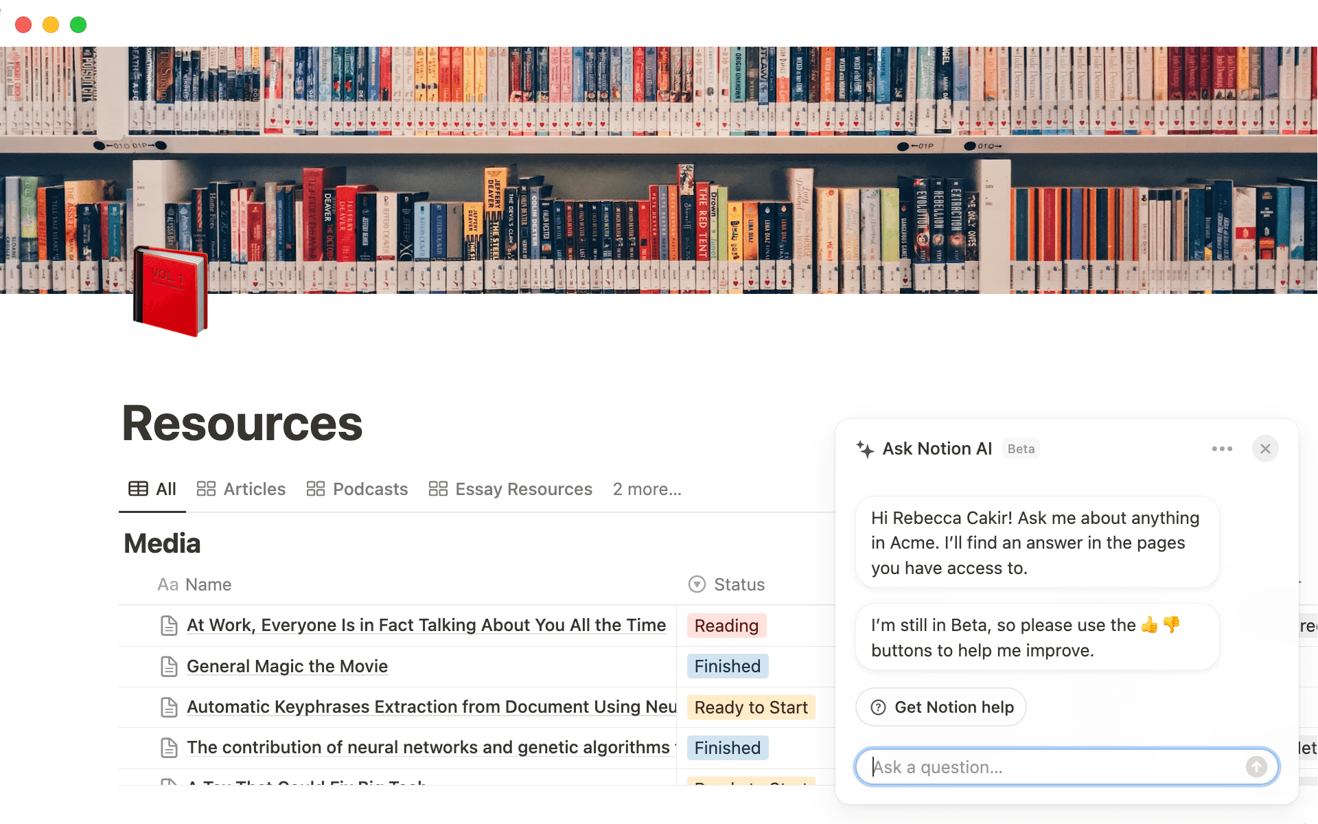 Haz clic en las estrellitas de la parte inferior derecha para abrir Q&A. También encontrarás Q&A en el menú de búsqueda.